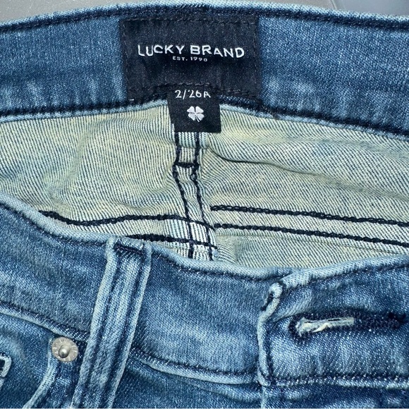 LUCKY BRAND Sweet Mid Rise Boot Jeans in Faded blue - Picture 9 of 10